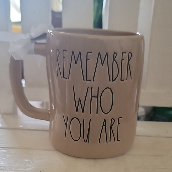 Rae Dunn X Lion King Mug - Picture 2 of 4